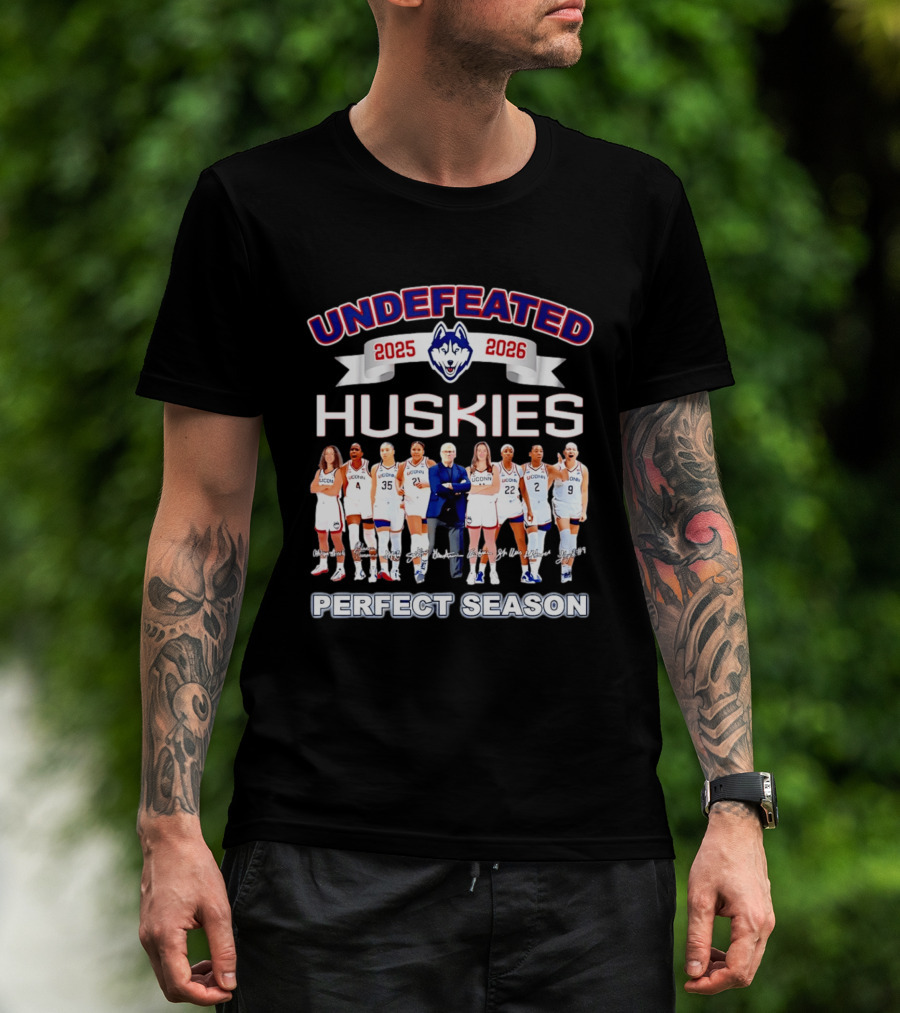 Undefeated UConn Huskies 2025 2026 Perfect Season T-Shirt