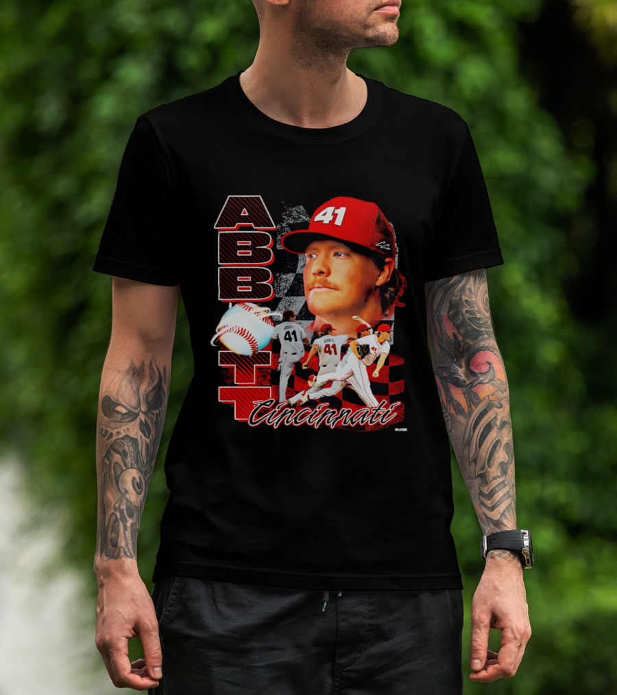 Cincinnati Reds Abbott 41 Baseball Pitcher Portrait Action T-Shirt