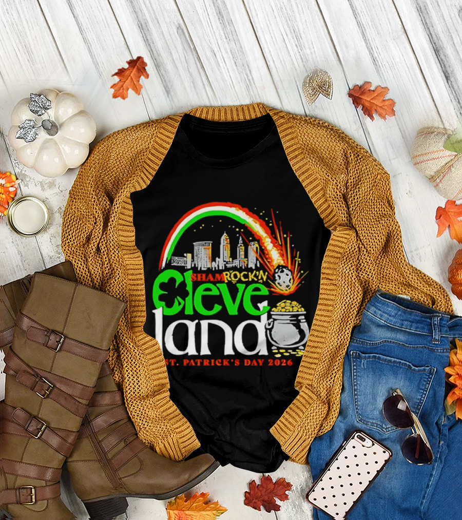 St Patrick's Day 2026 Shamrock'n Cleveland Land Skyline and Pot of Gold T-Shirt