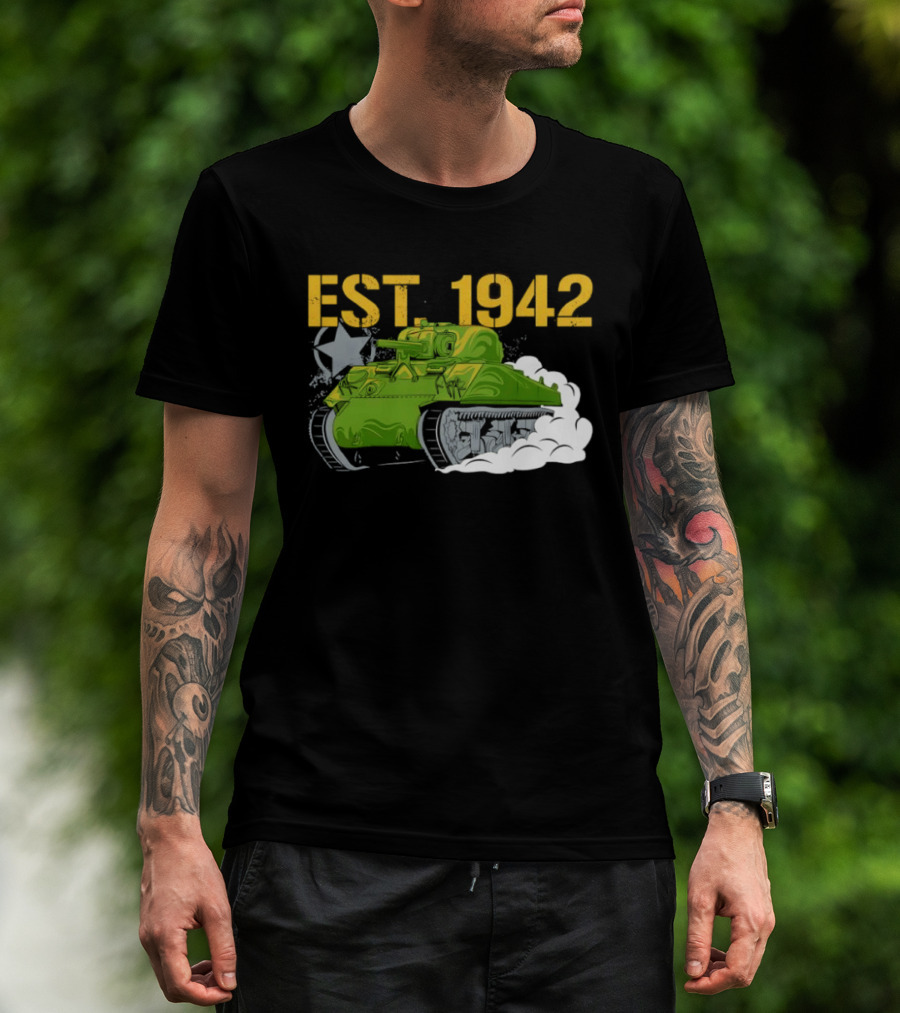 WW2 Sherman Tank EST 1942 World War II Historical Vehicle T-Shirt