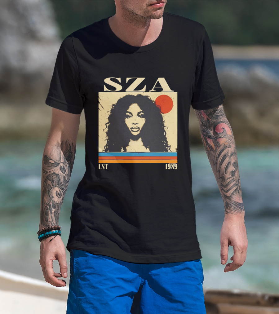 SZA EST 1989 Vintage Style Portrait With Retro Sun And Stripes T-Shirt