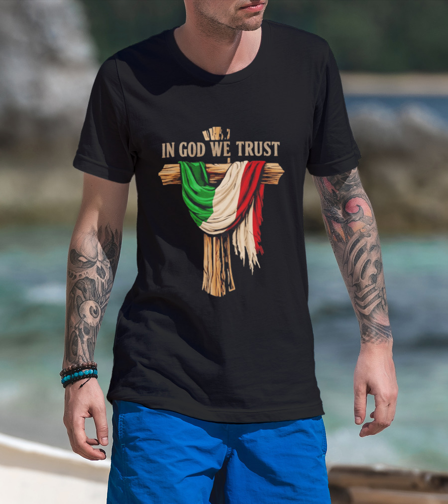 In God We Trust Italian Flag On Cross Jesus Reto T-Shirt