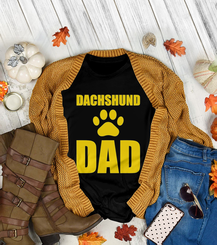Dachshund Dad Wiener Dog Paw Print T-Shirt