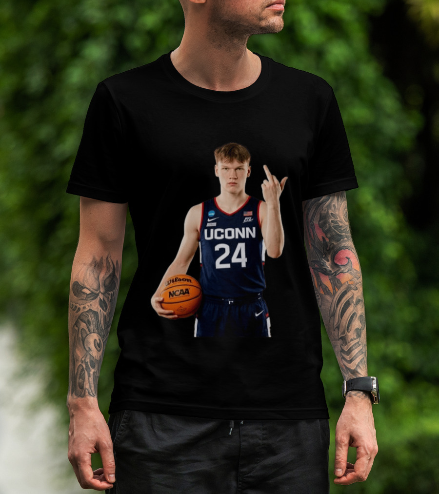 Braylon Mullins UConn Huskies 24 NCAA Basketball Middle Finger T-Shirt