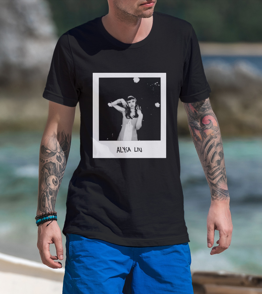 Laufey Alysa Liu 2026 Vintage Monochrome Photography T-Shirt