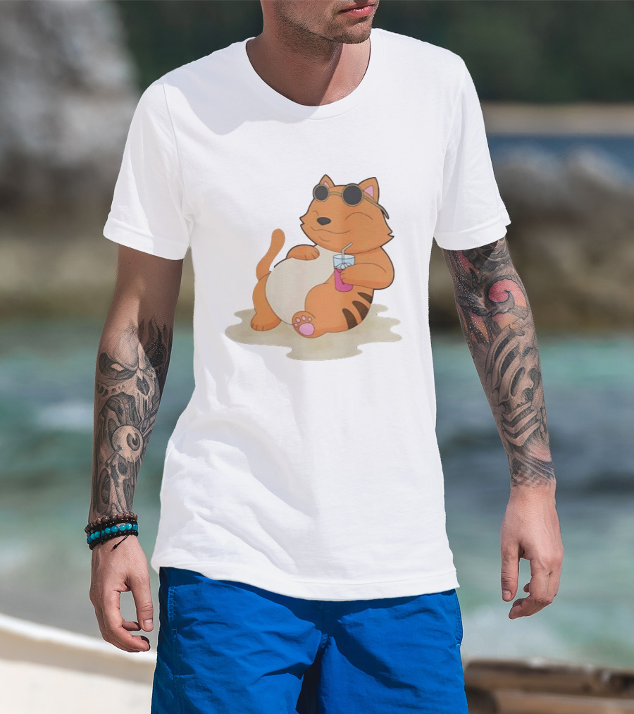 Cat Relaxing With Sunglasses And Drink On Beach Summer Vibes T-Shirt