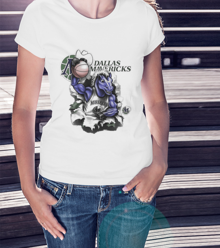 Dallas Mavericks Mitchell & Ness Breakthrough Basketball Horse T-Shirt