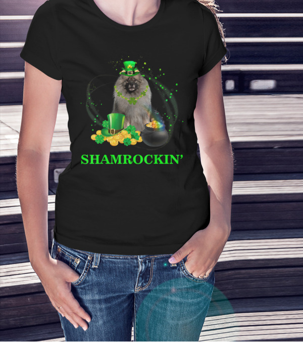 Shamrockin Keeshond St Patricks Day Dog With Green Hat And Gold Coins T-Shirt