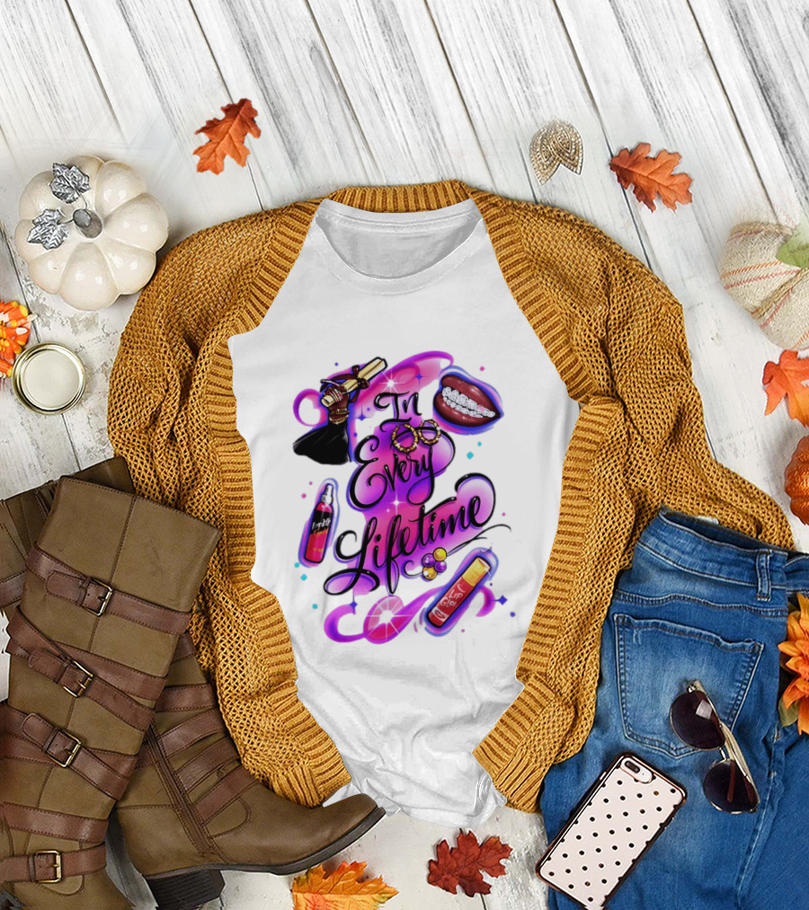 In Every Lifetime Lip Glow Gold Lip Graduation Black Girl Magic Aesthetic T-Shirt