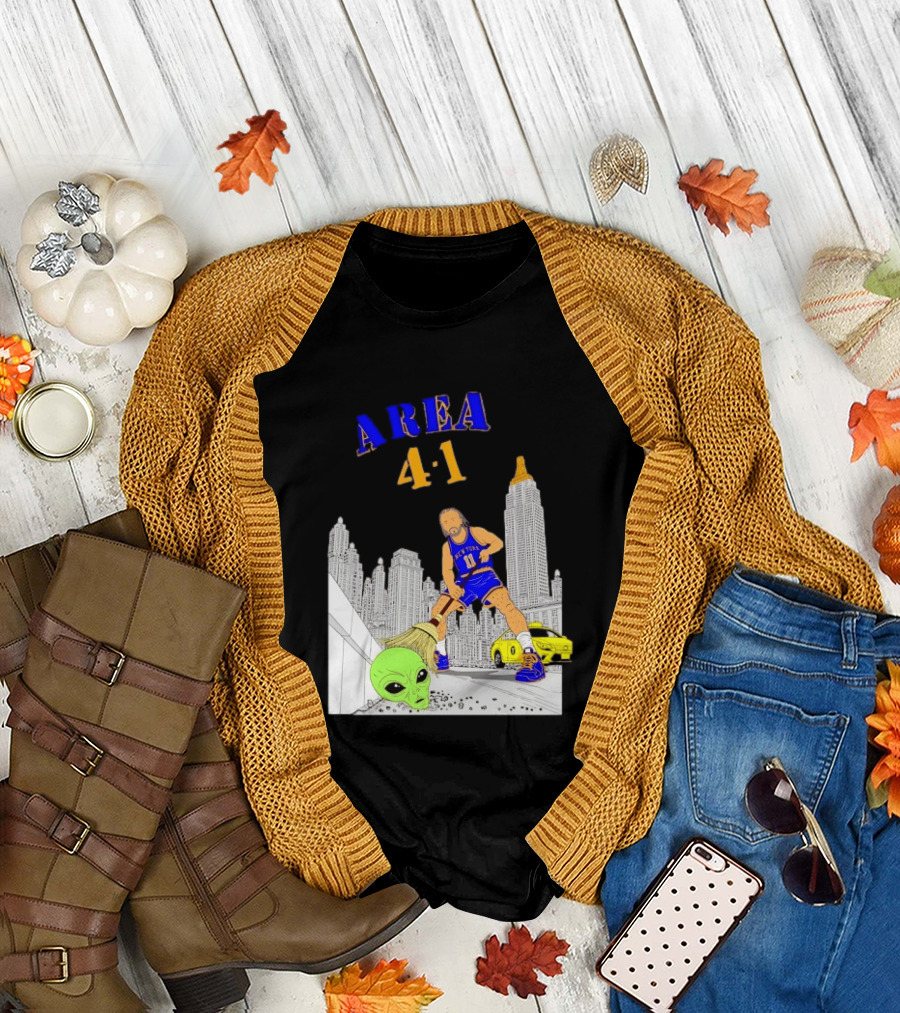 AREA 4 1 Jalen Brunson New York Knicks vs Alien San Antonio Spurs T-Shirt