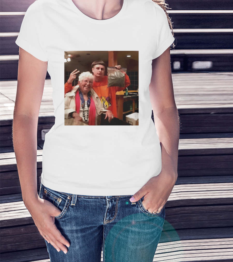 Oliver Tree Weed Grandma Memorial RIP Oliver Tree T-Shirt
