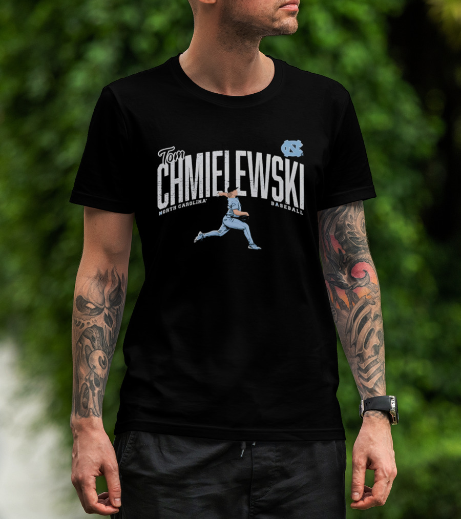 North Carolina Baseball Tom Chmielewski Running Pose Graphic With UNC Tar Heels T-Shirt