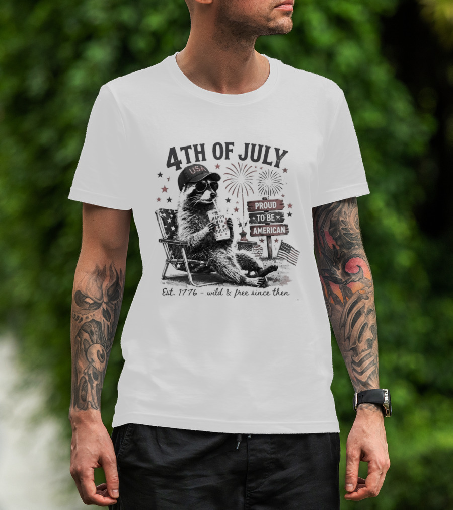4th Of July Raccoon USA Hat Sunglasses Proud To Be American Est 1776 T-Shirt