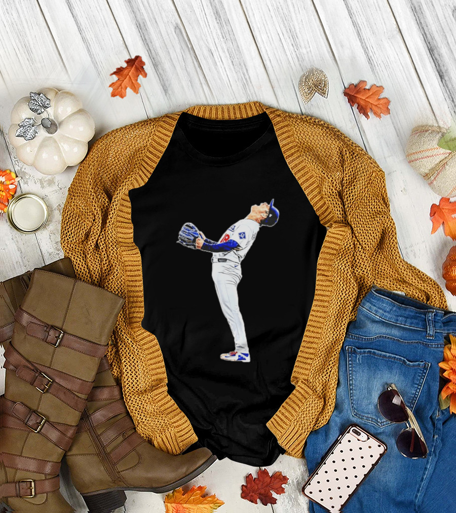 Yamamoto Yoshinobu Los Angeles Dodgers Baseball Player Celebration Pose T-Shirt