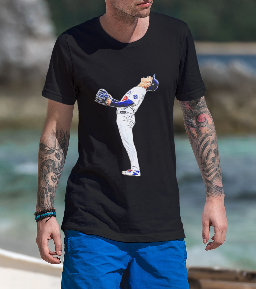 Yamamoto Yoshinobu Los Angeles Dodgers Baseball Player Celebration Pose T-Shirt