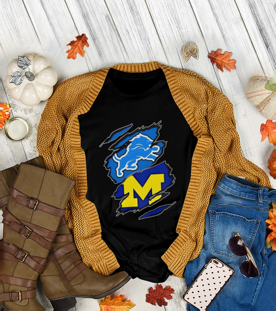 Detroit Lions Michigan Wolverines Two Teams One Heart Scratch T-Shirt