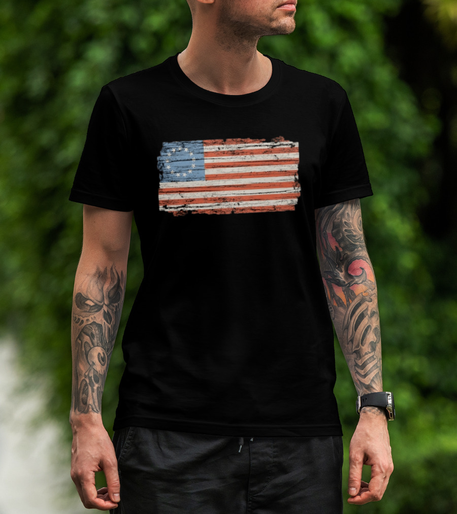 Distressed Vintage Betsy Ross Flag Thirteen Stars Retro Look T-Shirt