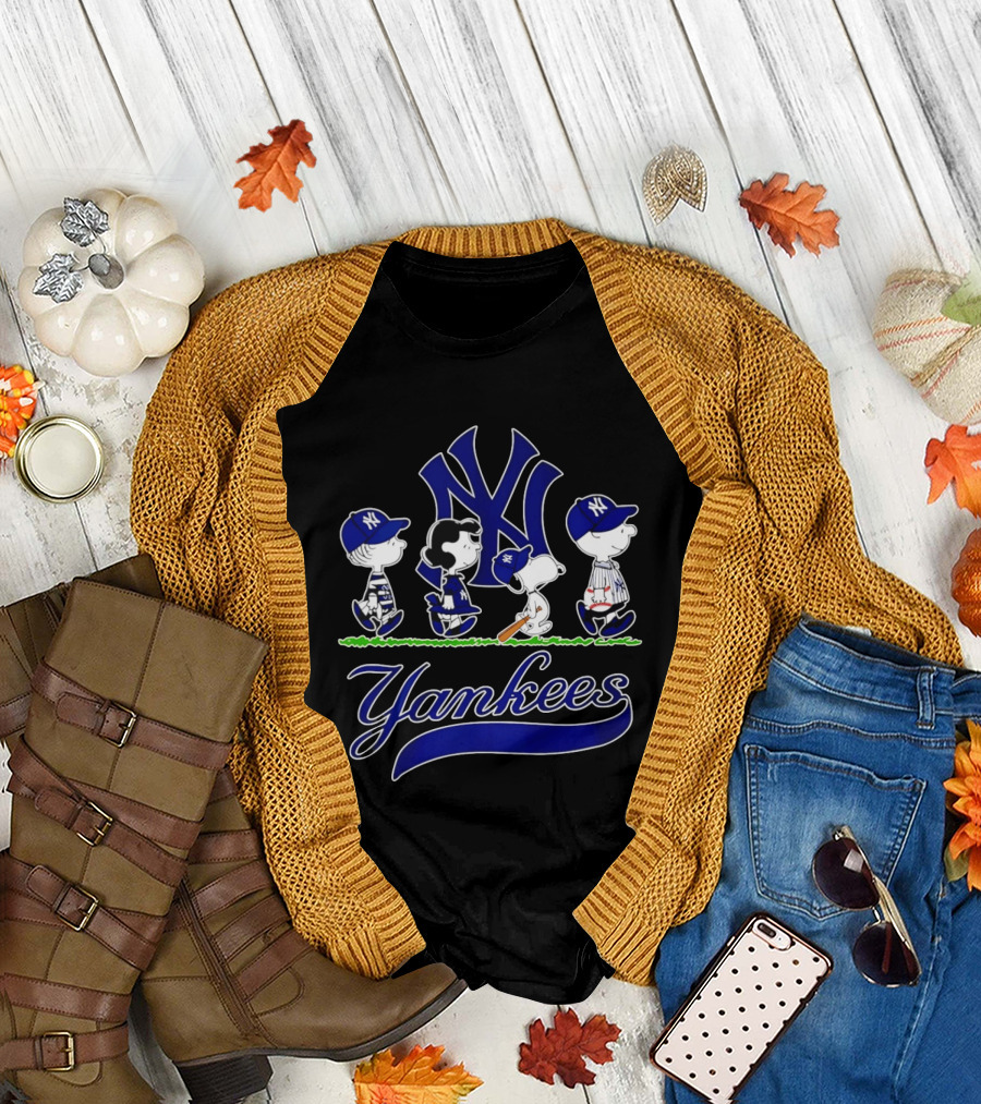 New York Yankees Peanuts Characters Abbey Road Snoopy T-Shirt