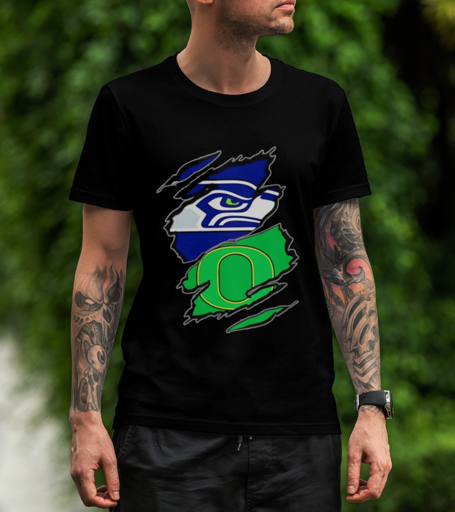 Seattle Seahawks Oregon Ducks Two Teams One Heart Scratch T-Shirt