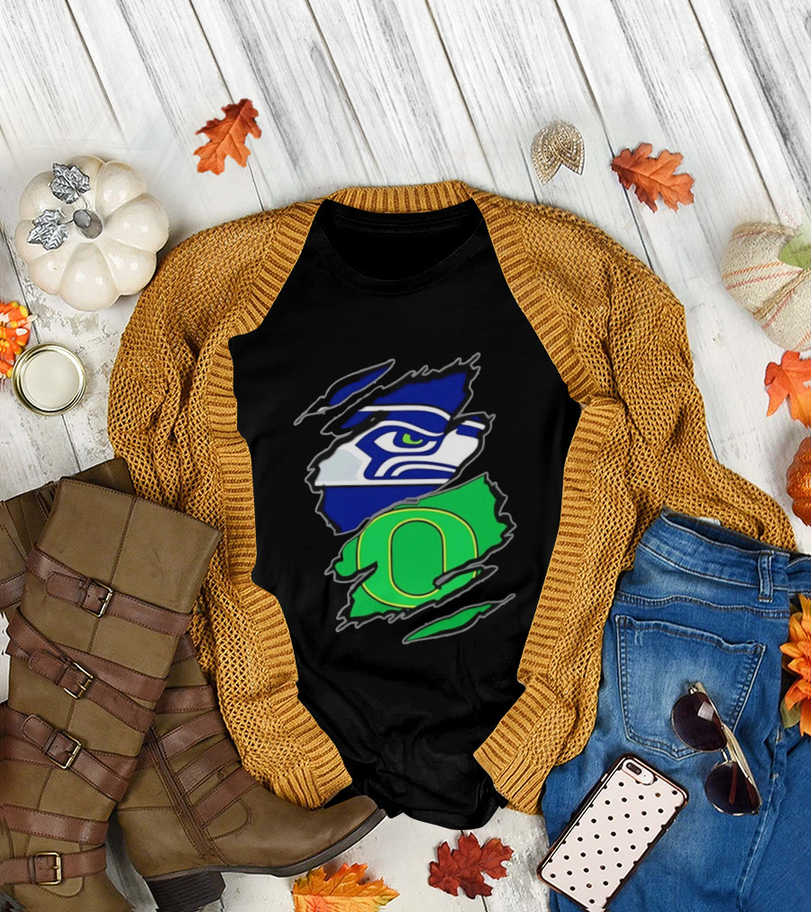 Seattle Seahawks Oregon Ducks Two Teams One Heart Scratch T-Shirt