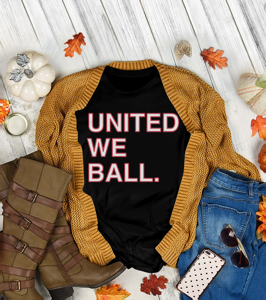 United We Ball Basketball Teamwork Sports Motivation T-Shirt