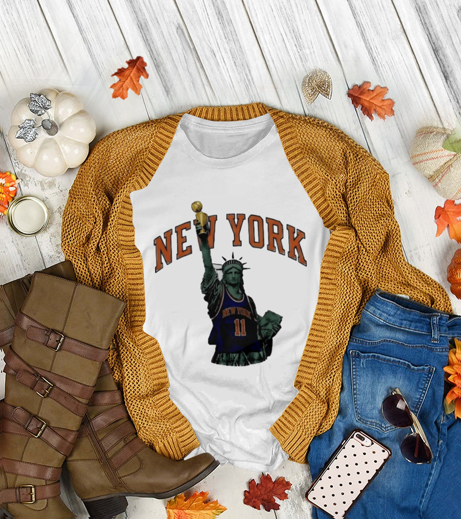 New York Knicks Jalen Brunson Statue Liberty Trophy Meme T-Shirt