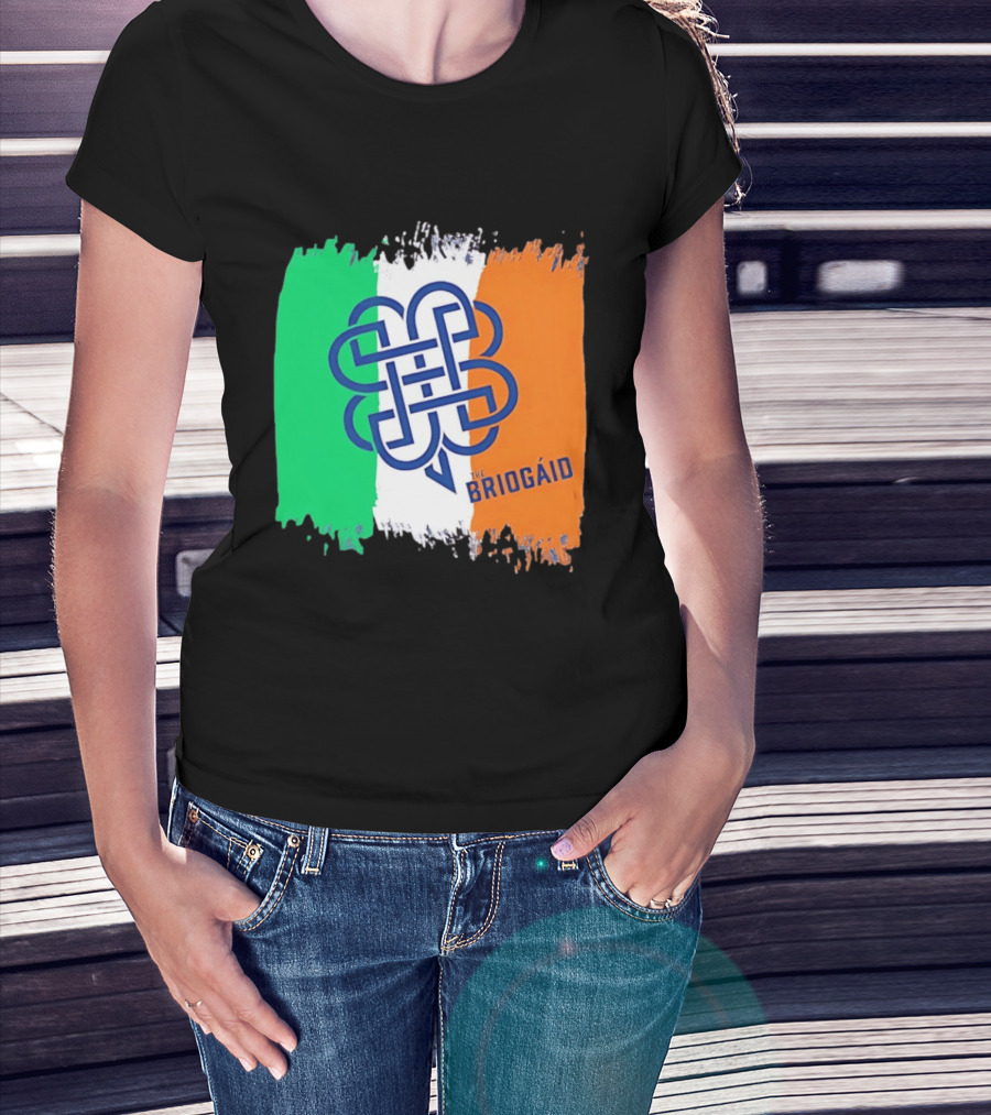 The Briogaid Irish Flag Celtic Knot Clover Ireland Shamrock T-Shirt