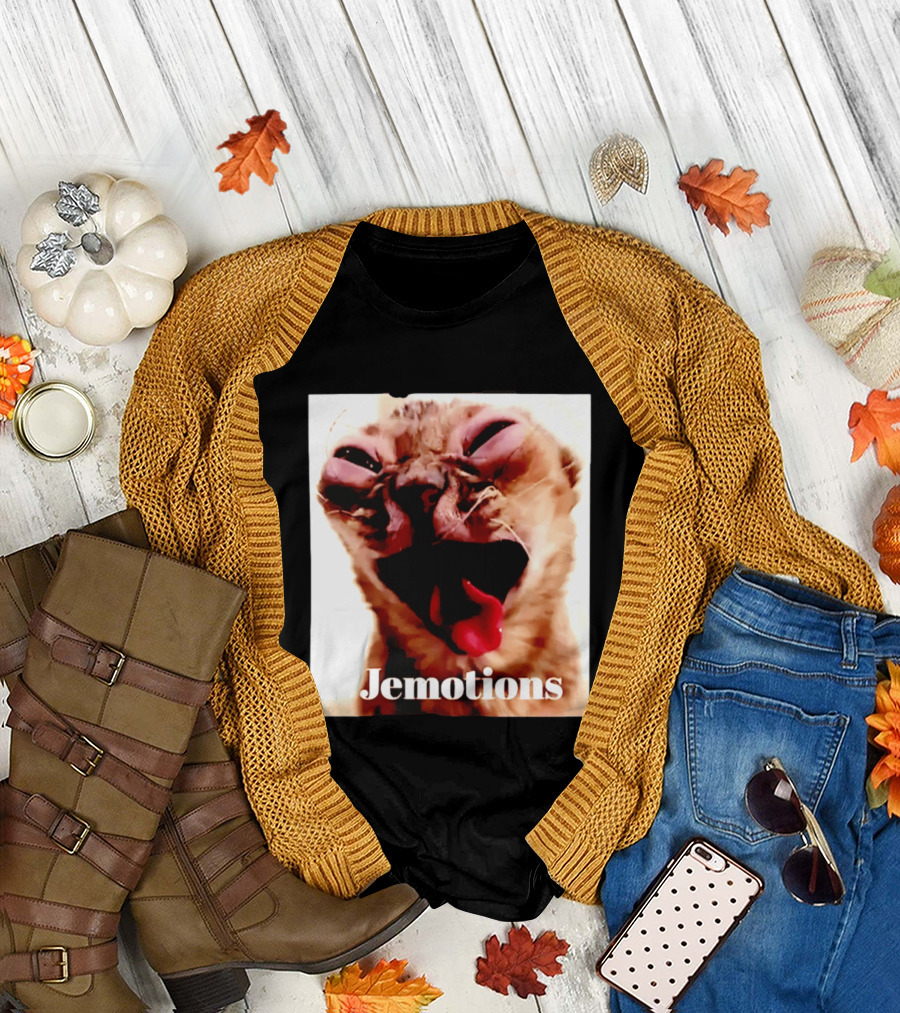 Jemotions Cat Funny Kitten Face Hilarious Expression T-Shirt