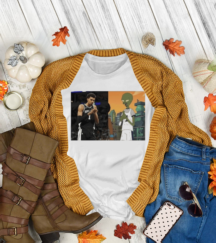 2026 Victor Wembanyama Spurs Alien Meme Basketball Fans T-Shirt