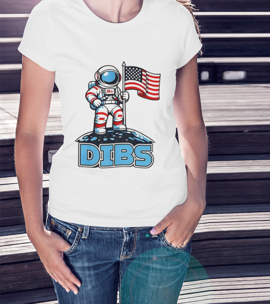 USA Dibs On The Moon Astronaut Space American Flag T-Shirt