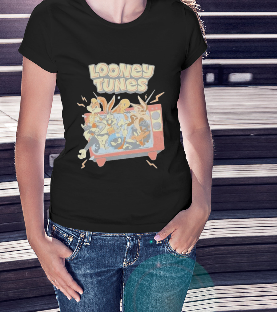Wbs Shop Looney Tunes Characters In A Retro TV Display T-Shirt