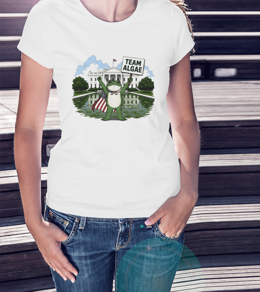 Team Algae Frog Patriotic American Flag White House 2026 Make Algae Great Again T-Shirt