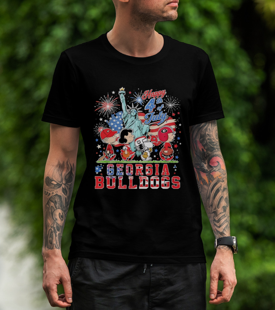 Georgia Bulldogs Snoopy Abbey Road Happy 4th Of July Statue Of Liberty Fireworks T-Shirt