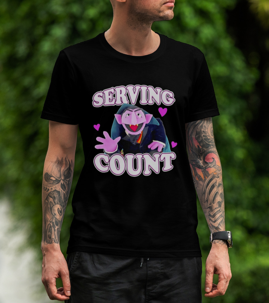 Serving Count Von Count Heart Purple Love T-Shirt