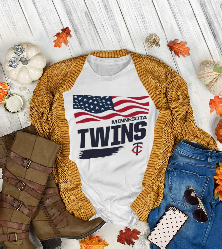 Minnesota Twins Waving American Flag MLB Team T-Shirt