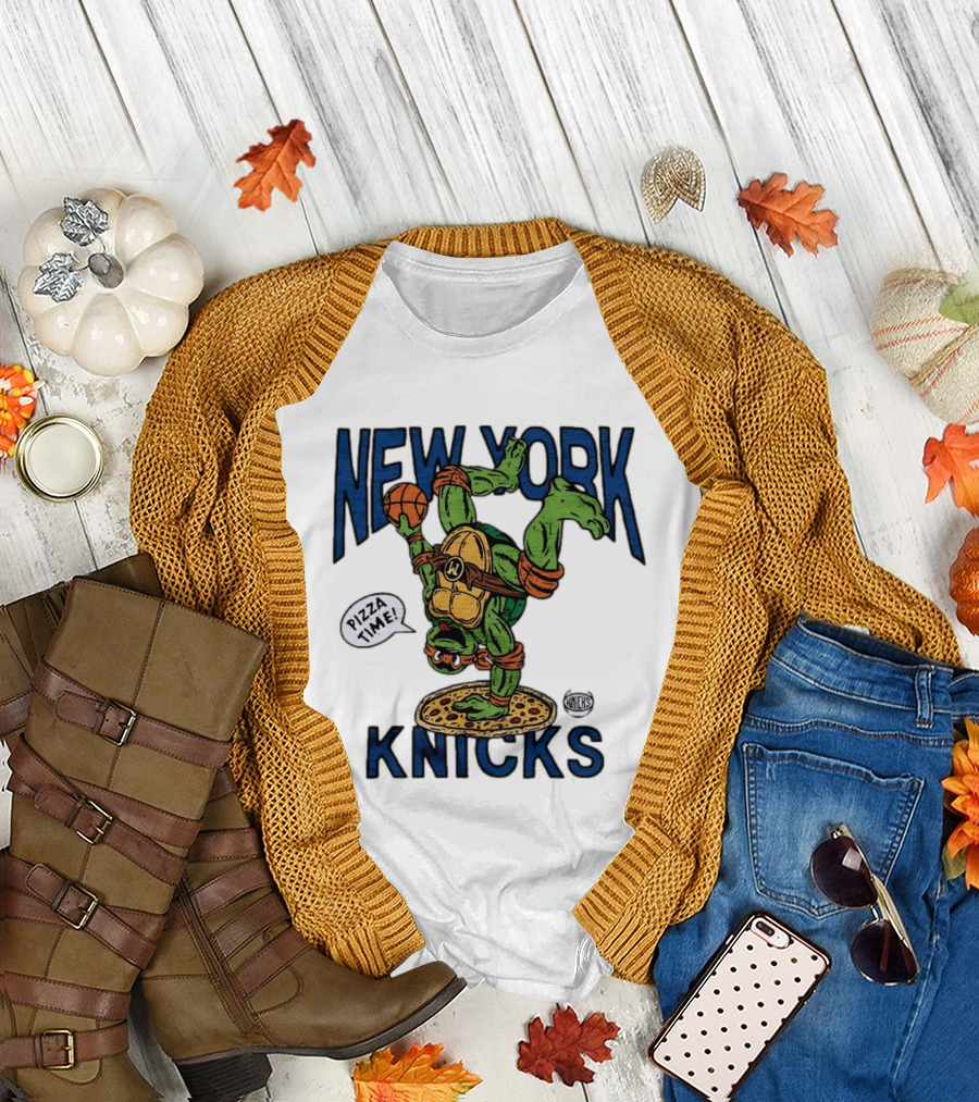 New York Knicks Michelangelo TMNT Pizza Time Basketball Dunk T-Shirt