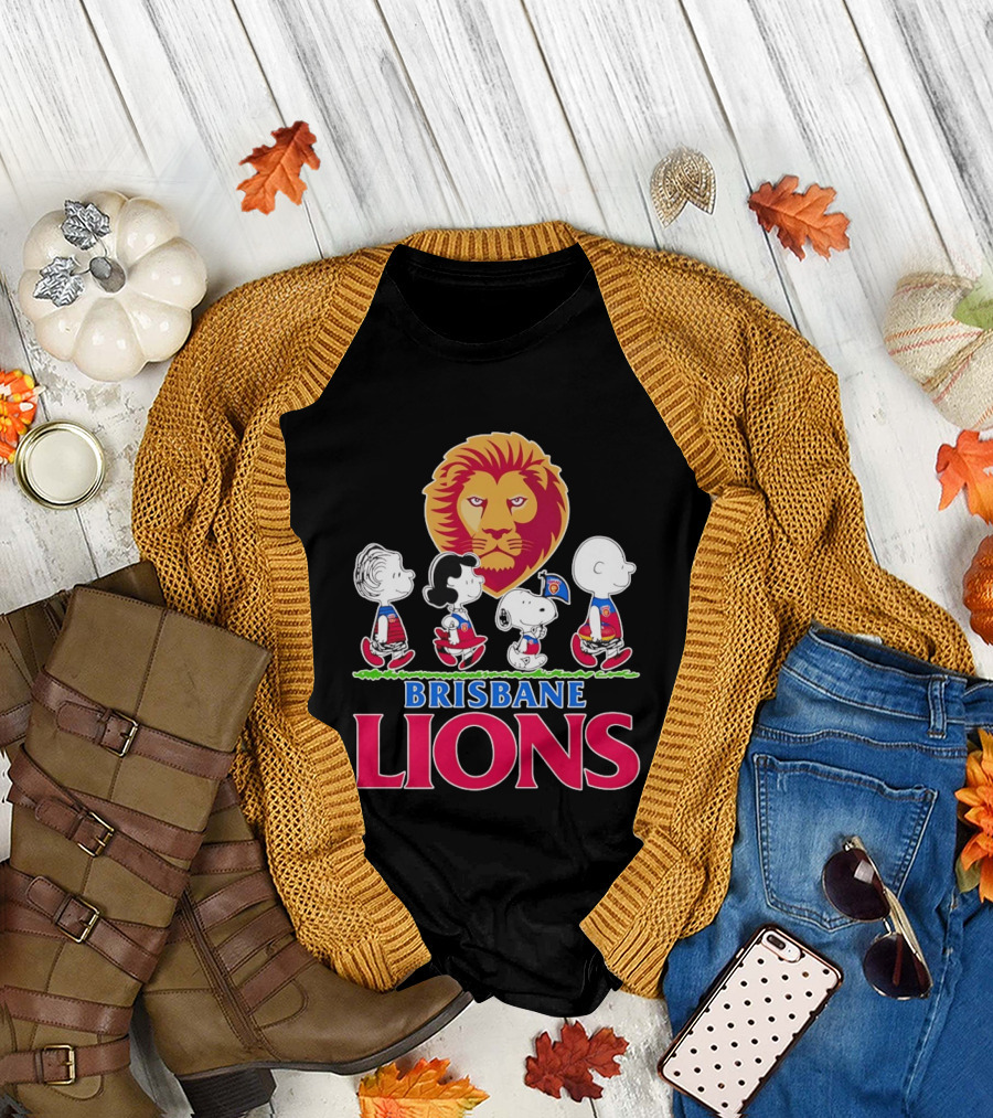 Brisbane Lions AFL Peanuts Snoopy Charlie Brown Lucy Schroeder T-Shirt
