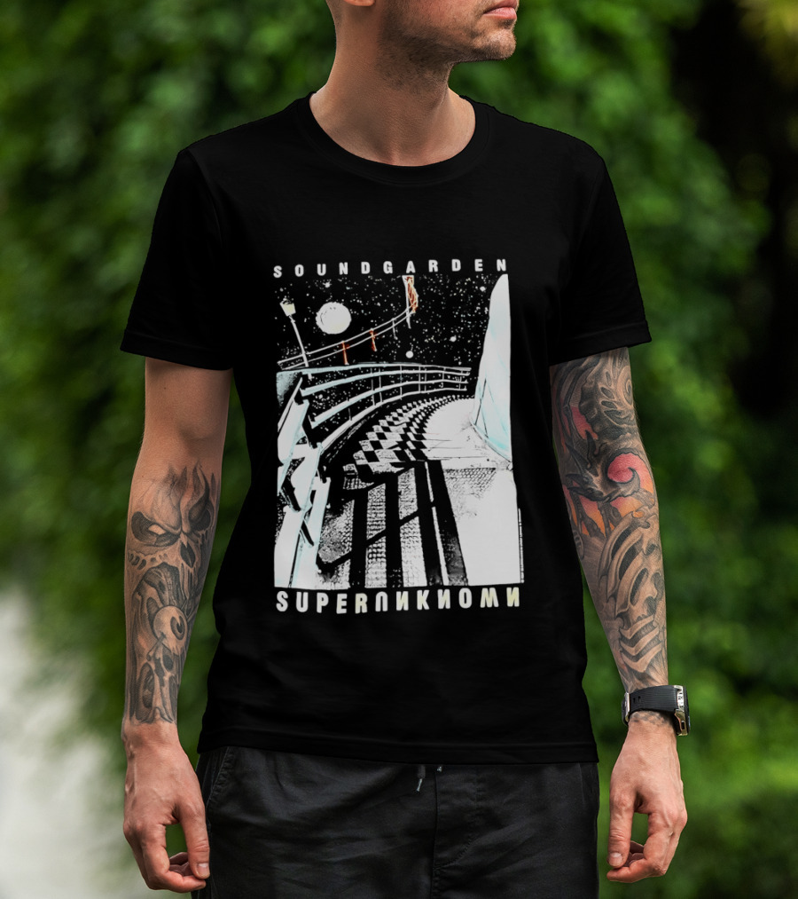 Soundgarden Superunknown Album Art Pathway Scene T-Shirt