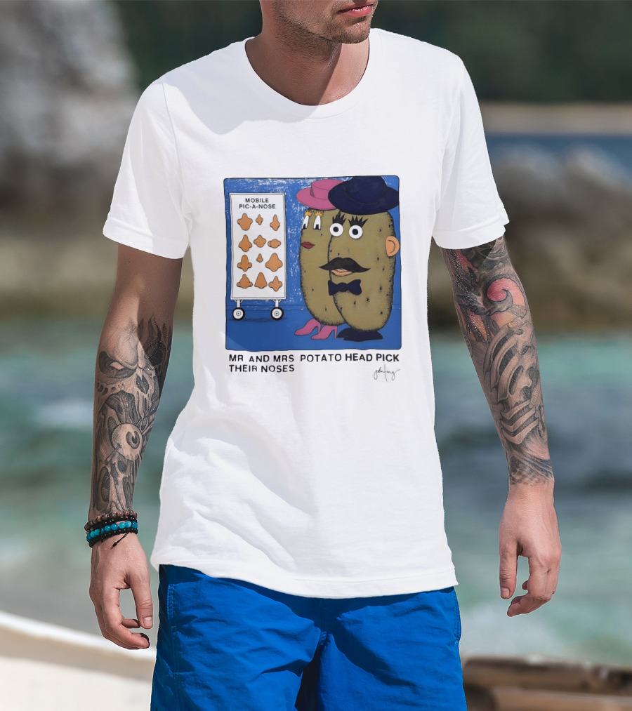 Mobile Pic A Nose Mr And Mrs Potato Head Pick Their Noses T-Shirt