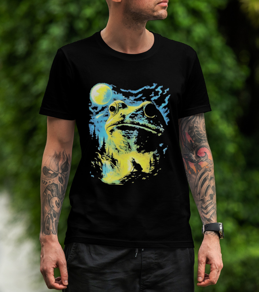 Howling Wolf Frog Moon Night Scene Surreal Fantasy T-Shirt