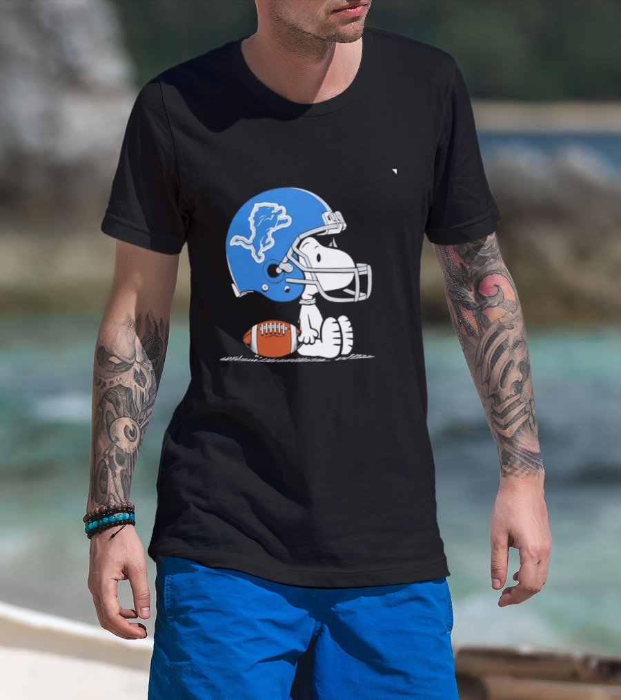 Snoopy Detroit Lions Football Helmet Collaboration NFL Peanuts T-Shirt