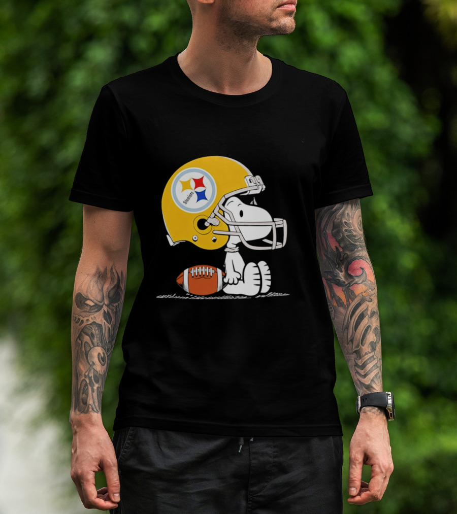 Snoopy Pittsburgh Steelers Helmet Football T-Shirt