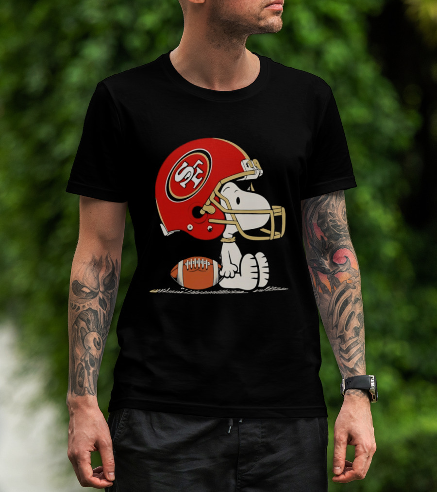 Snoopy San Francisco 49ers Football Helmet Peanuts NFL Collaboration T-Shirt