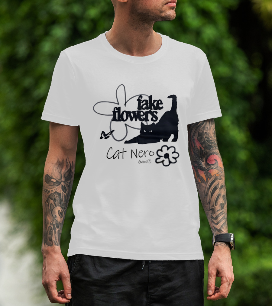 Cat Nero Fake Flowers Gains Floral Aesthetic Butterfly T-Shirt
