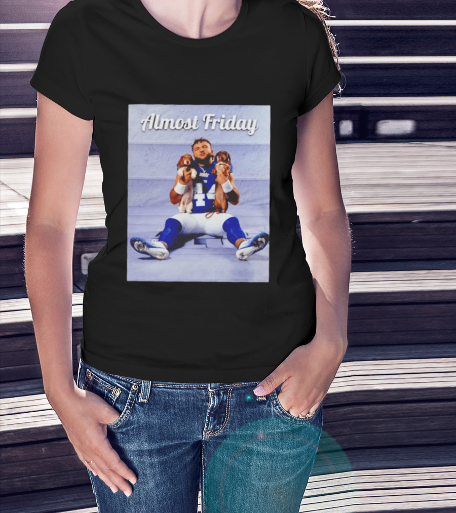 Almost Friday New York Giants 44 Football Player With Dogs T-Shirt