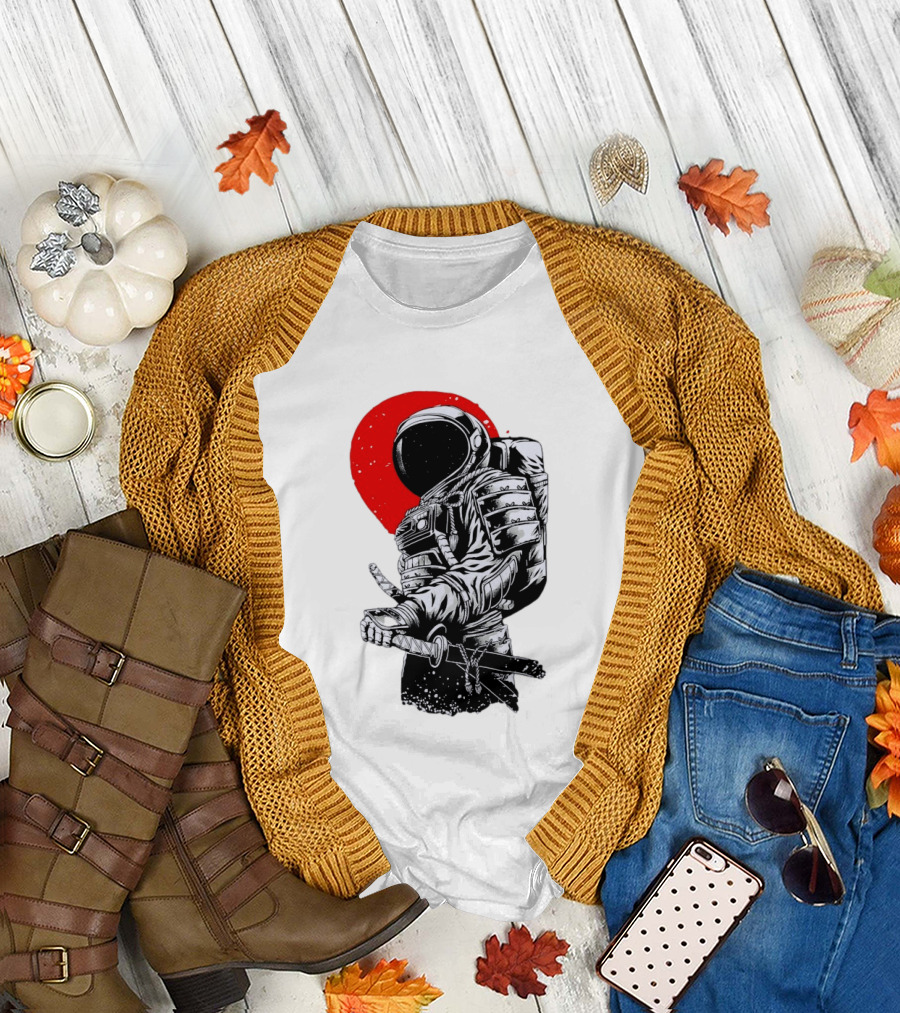 Astronaut Samurai Katana Sword Red Rising Sun T-Shirt