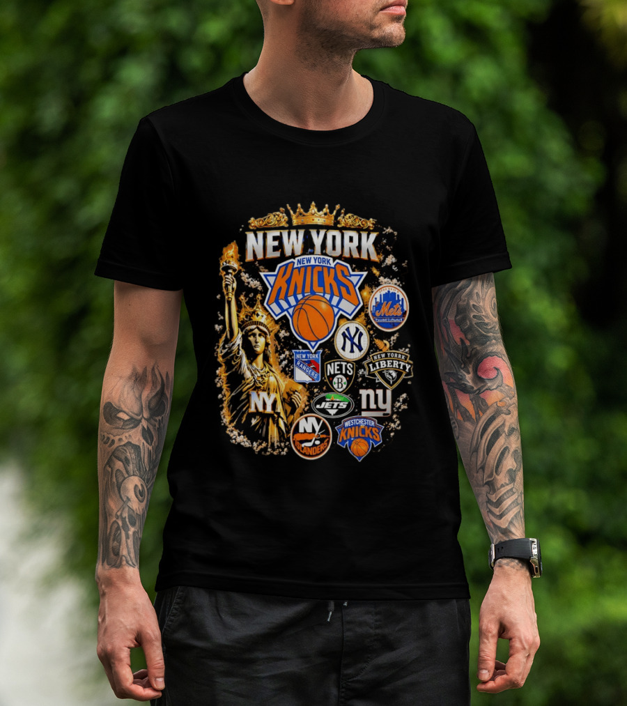 New York Knicks Mets Yankees Rangers Nets Liberty Jets Giants Islanders Westchester Knicks Statue Of Liberty T-Shirt