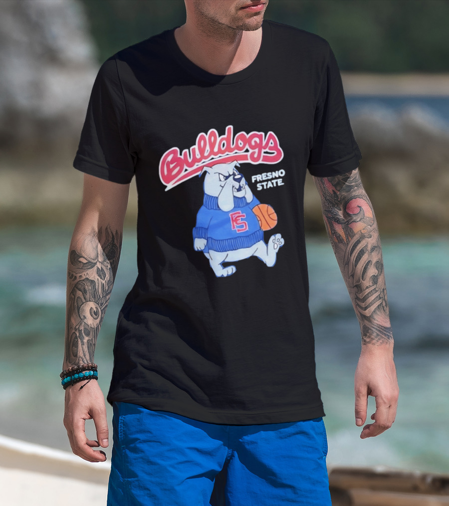Fresno State Bulldogs Mascot With Basketball And Sweater T-Shirt