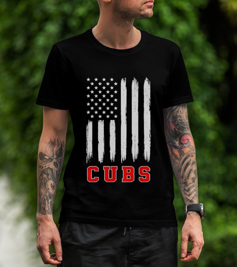 Cubs Distressed American Flag Stars And Stripes T-Shirt