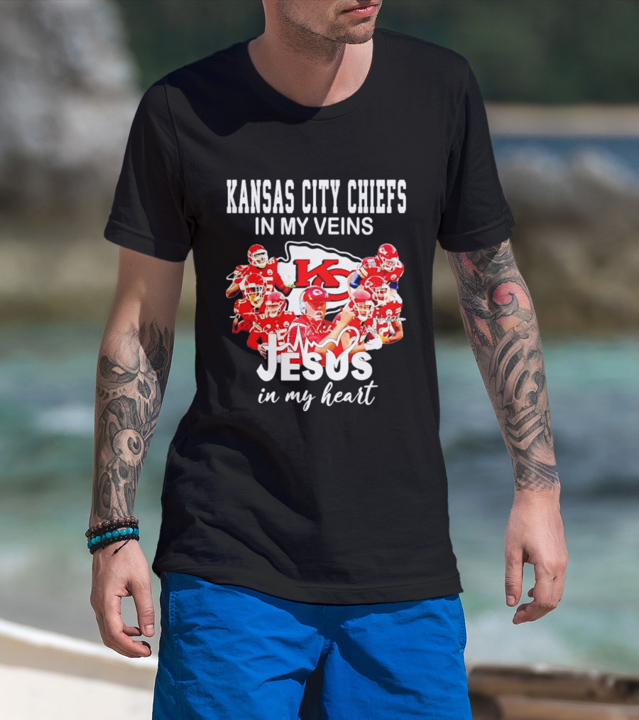 Kansas City Chiefs In My Veins Jesus In My Heart Football Fans T-Shirt